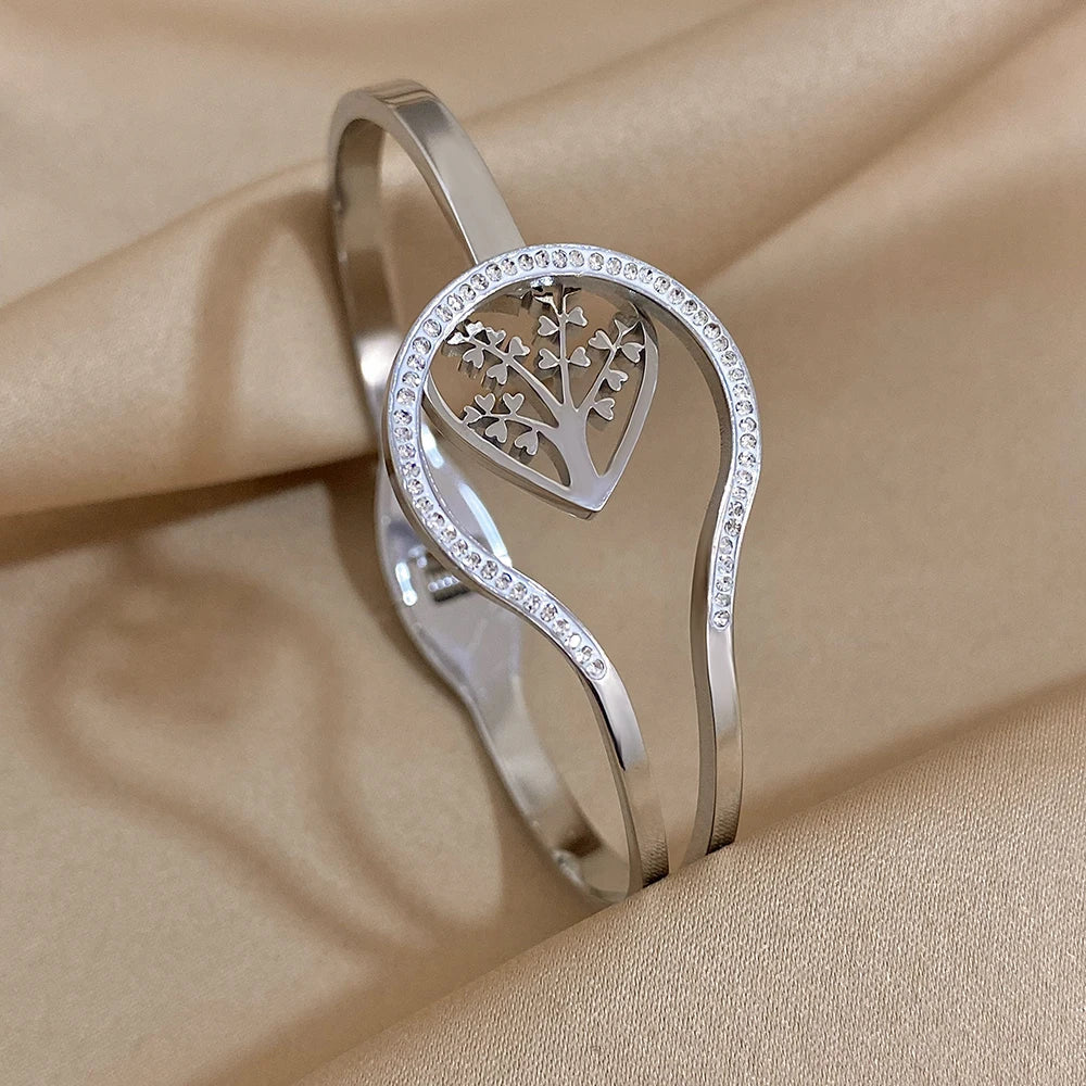 Contour Willow Halo Bangle