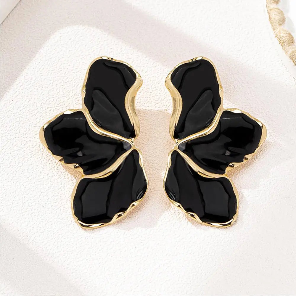 Contour Floral Stud Earring