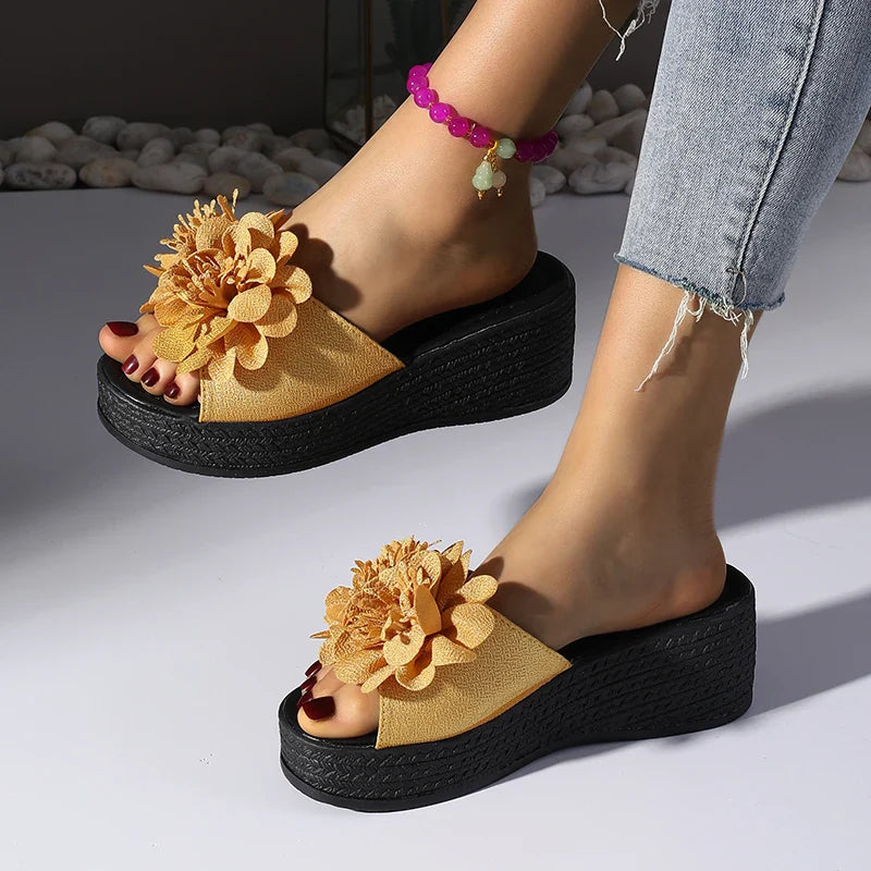 Penelope Platform Slide