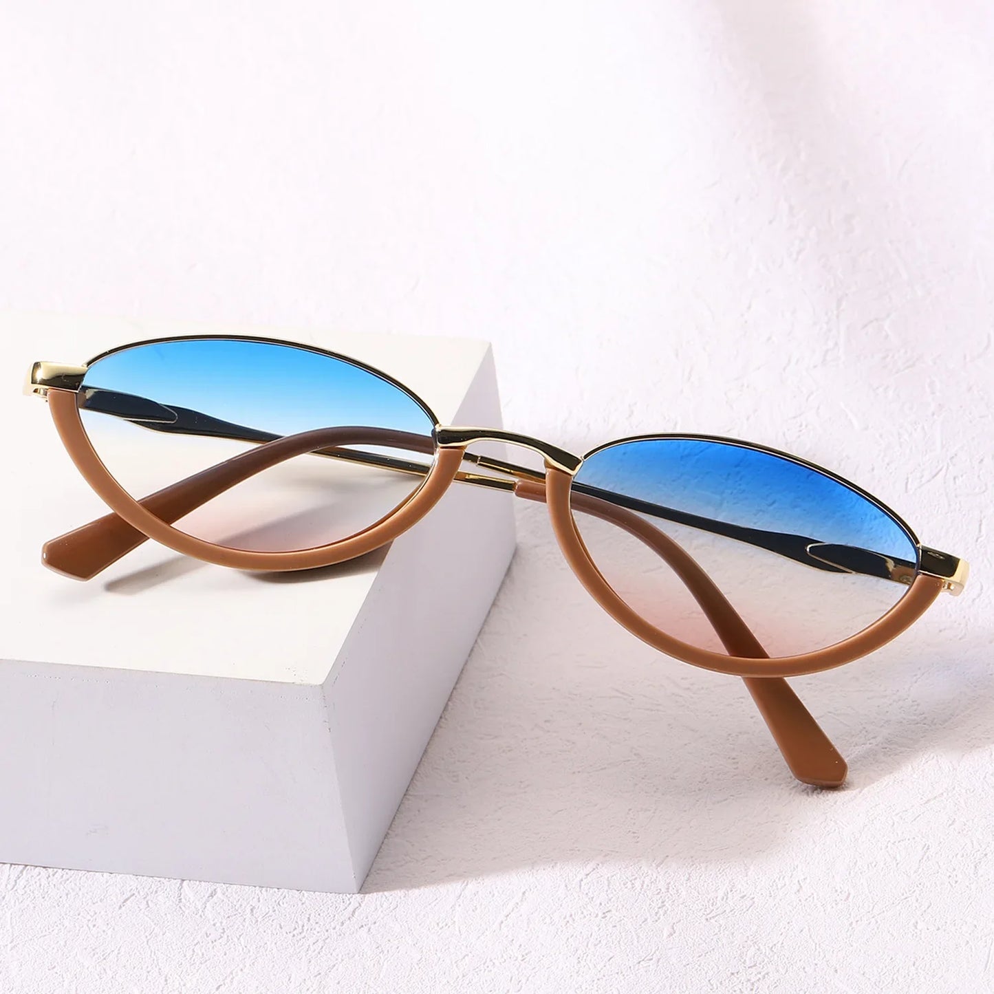 The Élan Cat-eye Sunglasses