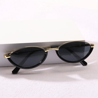 The Élan Cat-eye Sunglasses