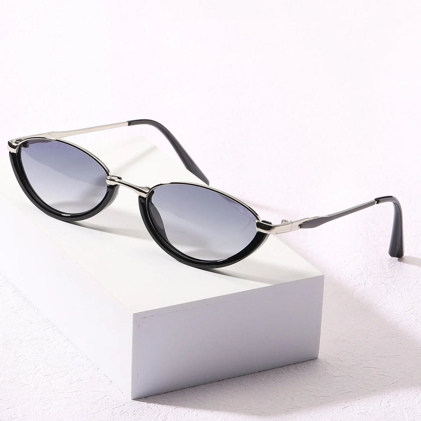The Élan Cat-eye Sunglasses