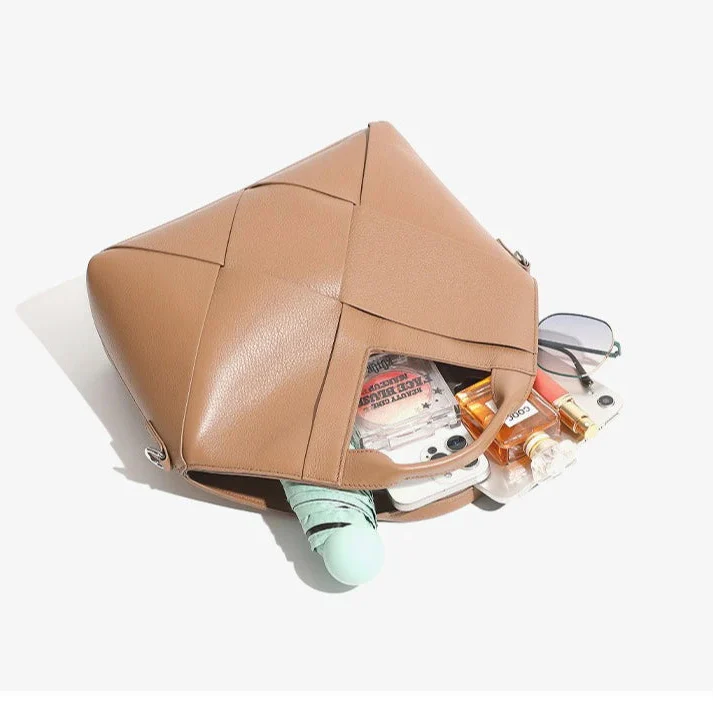 Le Contour Handbag