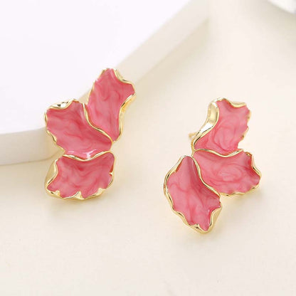 Contour Floral Stud Earring