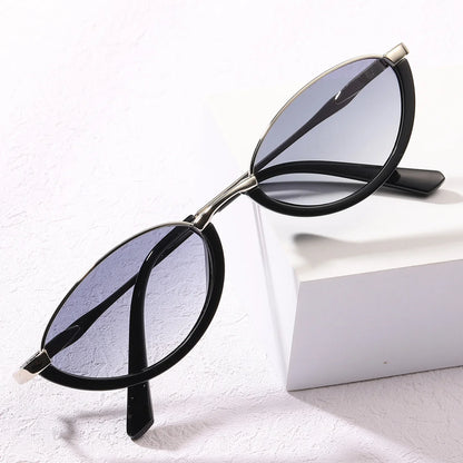 The Élan Cat-eye Sunglasses