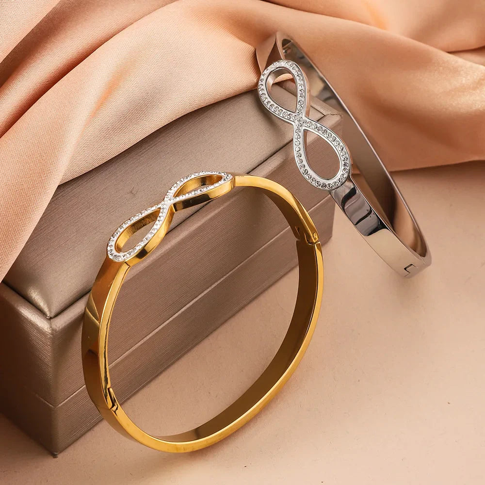 Contour Infinity Bangle