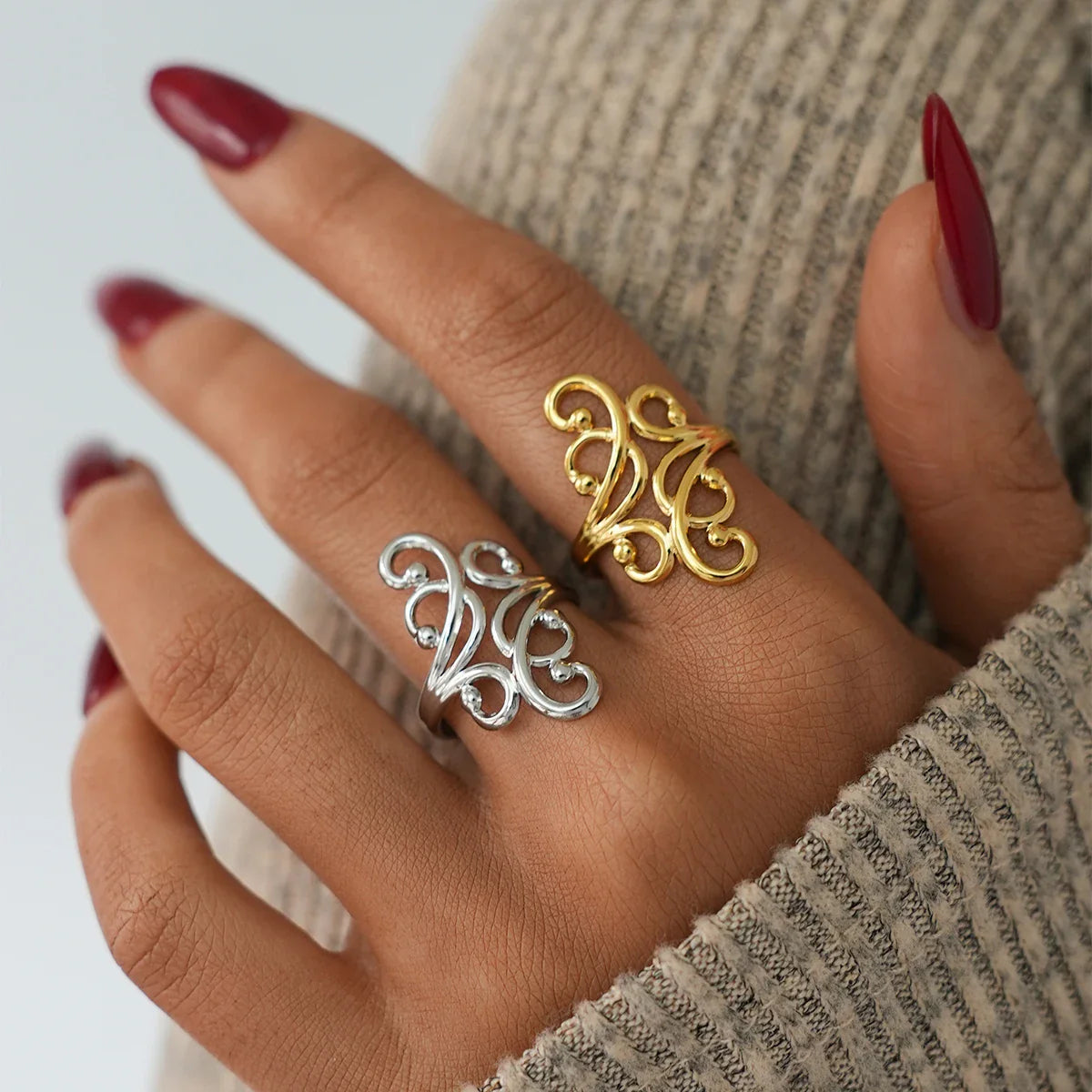 Contour Nouveau Ring