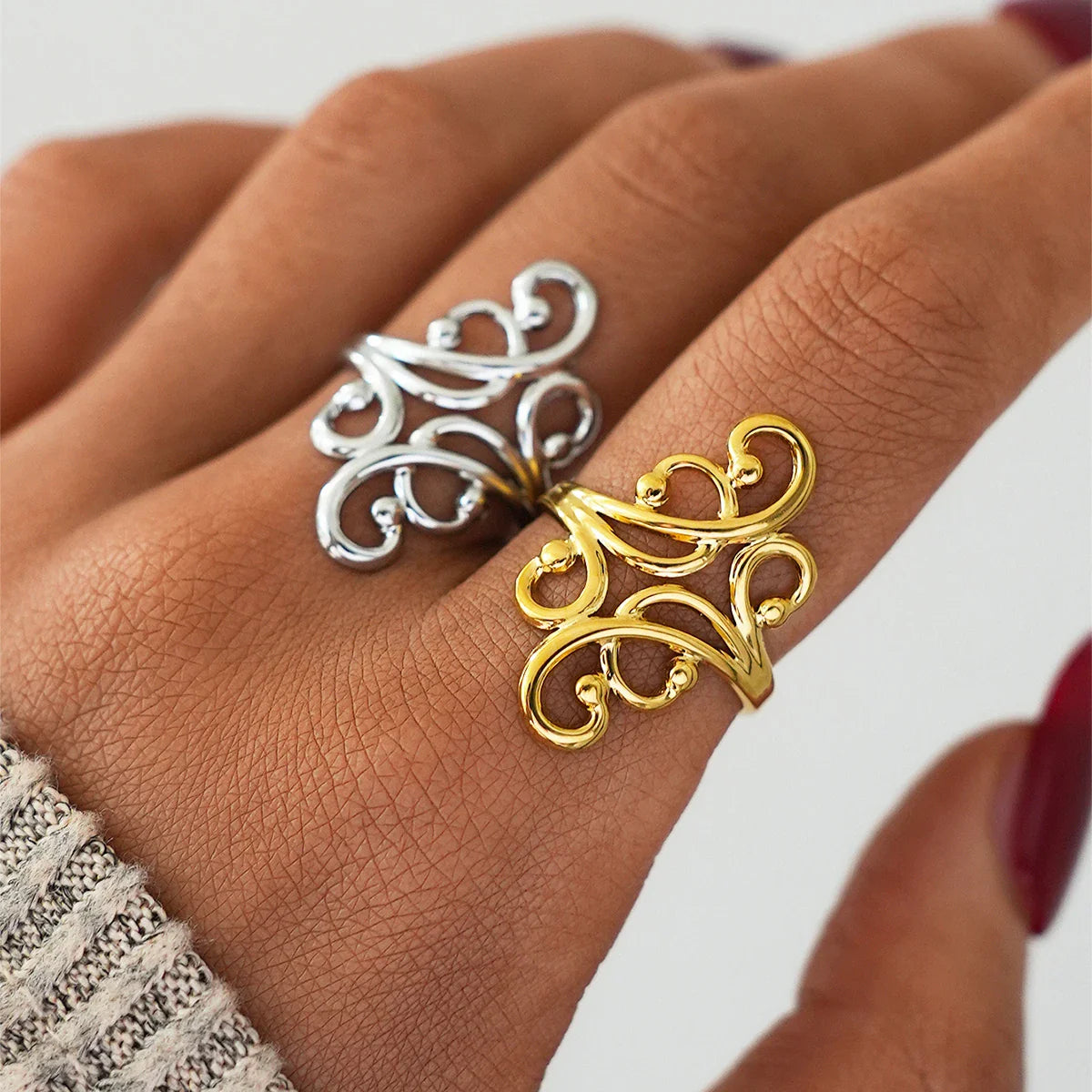 Contour Nouveau Ring
