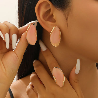 Contour Cabochon Gemstone Ring