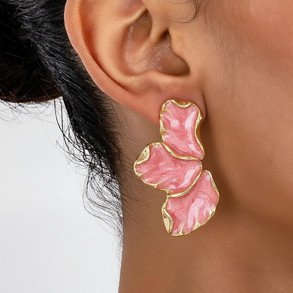 Contour Floral Stud Earring